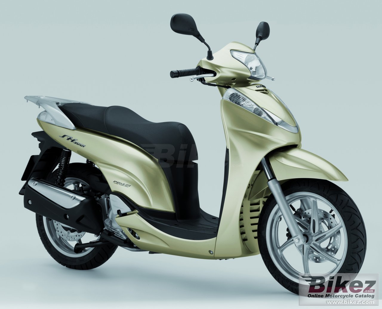 Big Honda sh 300i sporty picture and wallpaper from Bikez.com